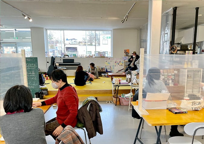 あかちゃんカフェの様子